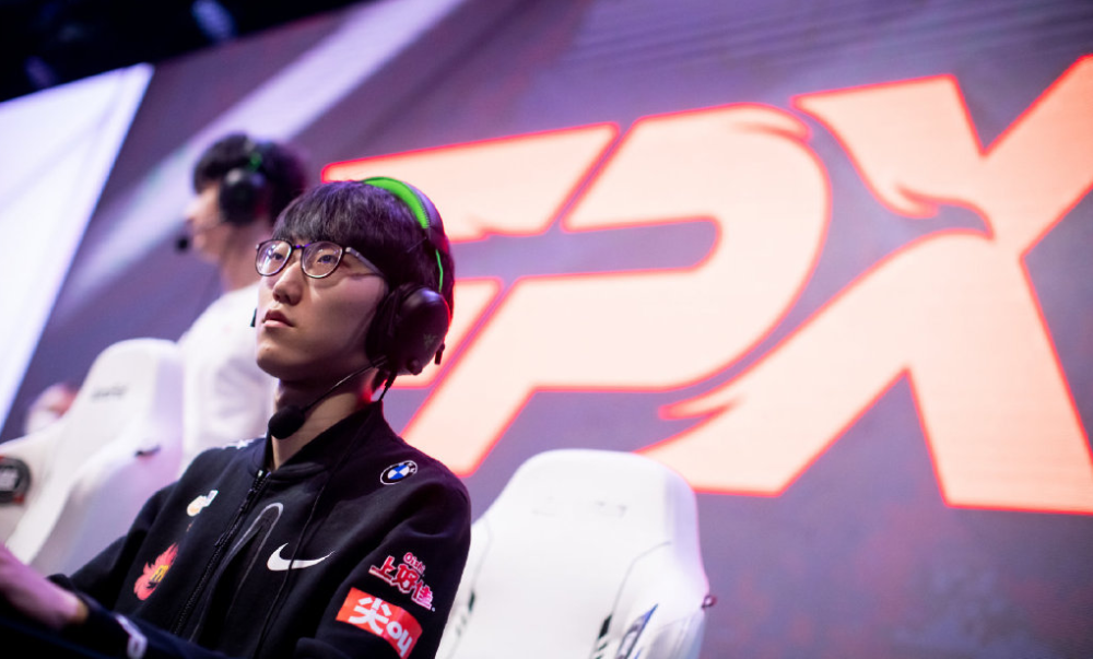 DK鏖战KT,Crisp操刀奇招英雄翻盘激烈交锋小组赛,留下经典瞬间 DK鏖战KT,Crisp操刀奇招英雄翻盘激烈交锋小组赛,留下经典瞬间