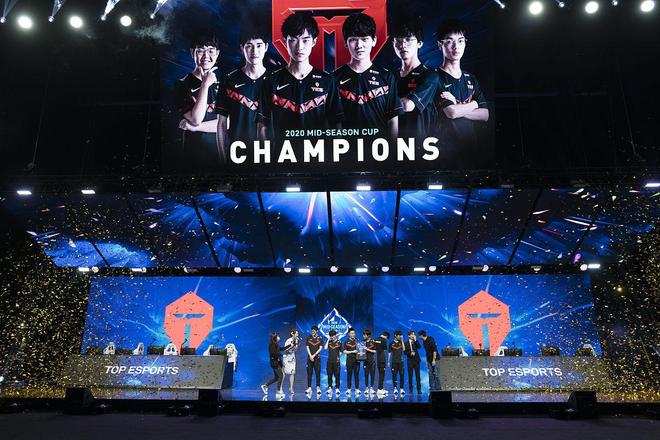 V5横扫GEN,Faker团战一打五鏖战多局成都决赛之夜,成为赛场最大亮点 V5横扫GEN,Faker团战一打五鏖战多局成都决赛之夜,成为赛场最大亮点